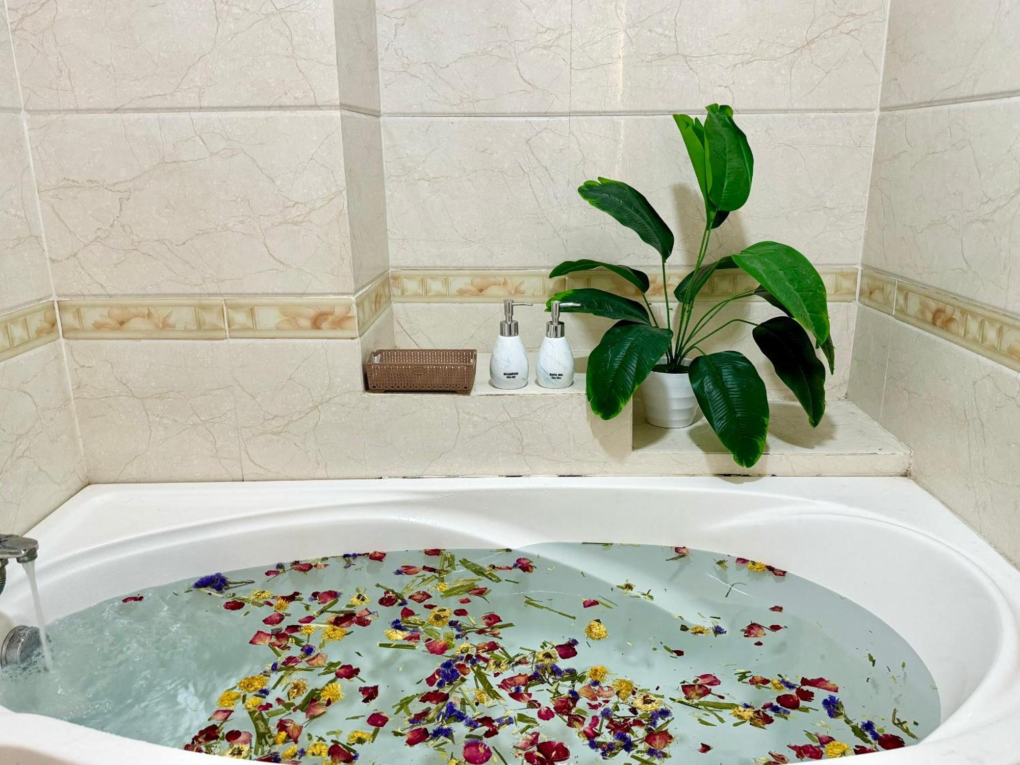 הו צ'י מין סיטי Anh Thien Sai Gon Central Hotel - District 1 מראה חיצוני תמונה